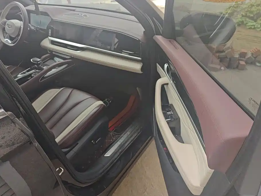 Geely Xingyue L — миниатюра 8
