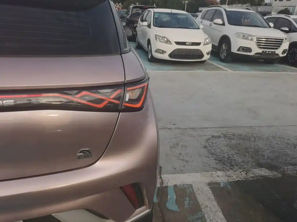 BYD Dolphin — миниатюра 8