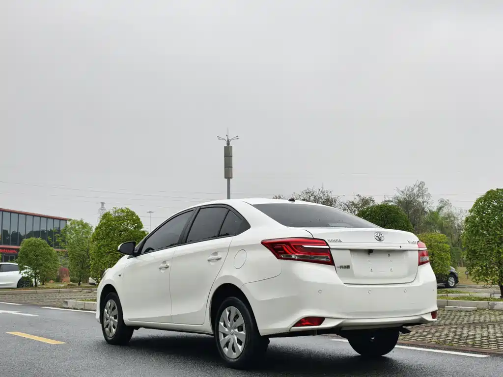TOYOTA VIOS