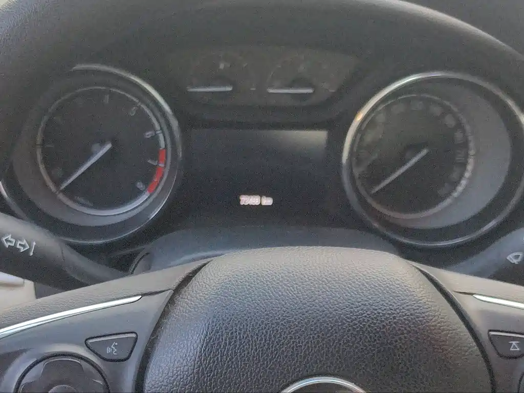 Buick Verano — миниатюра 12