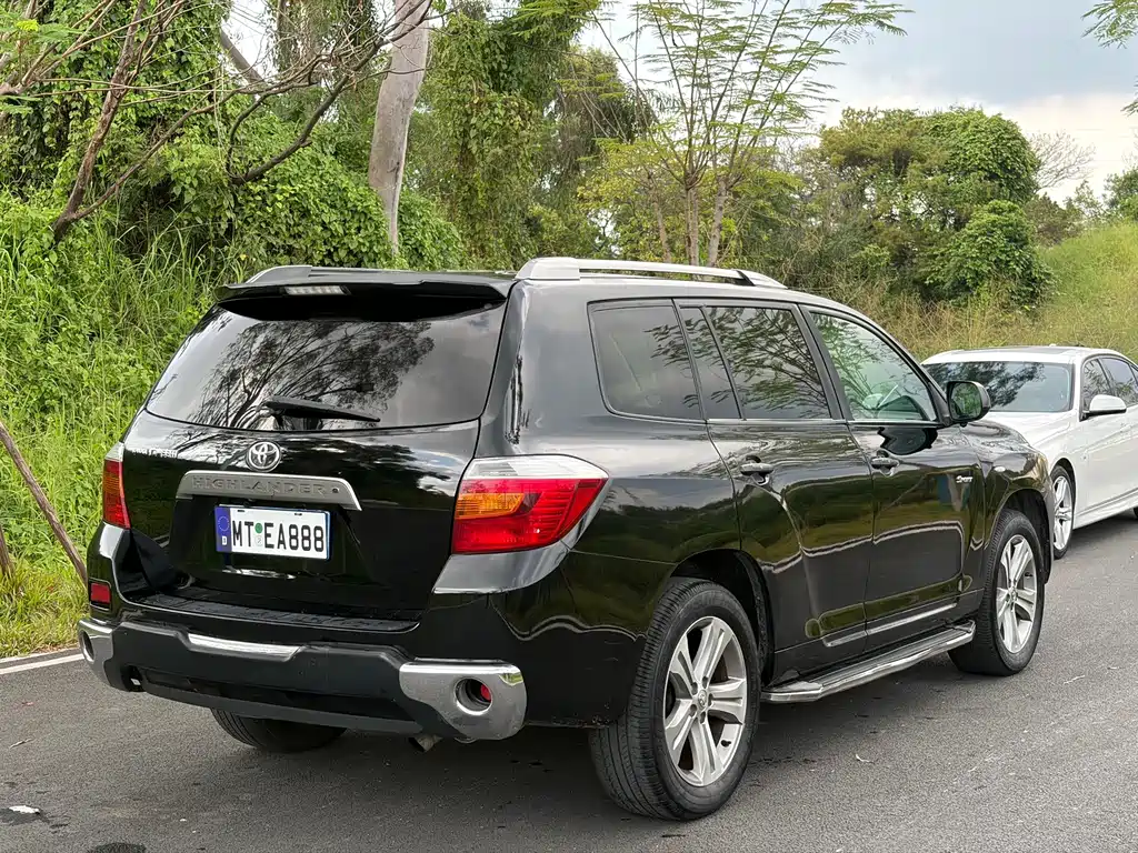 Toyota Highlander — миниатюра 12