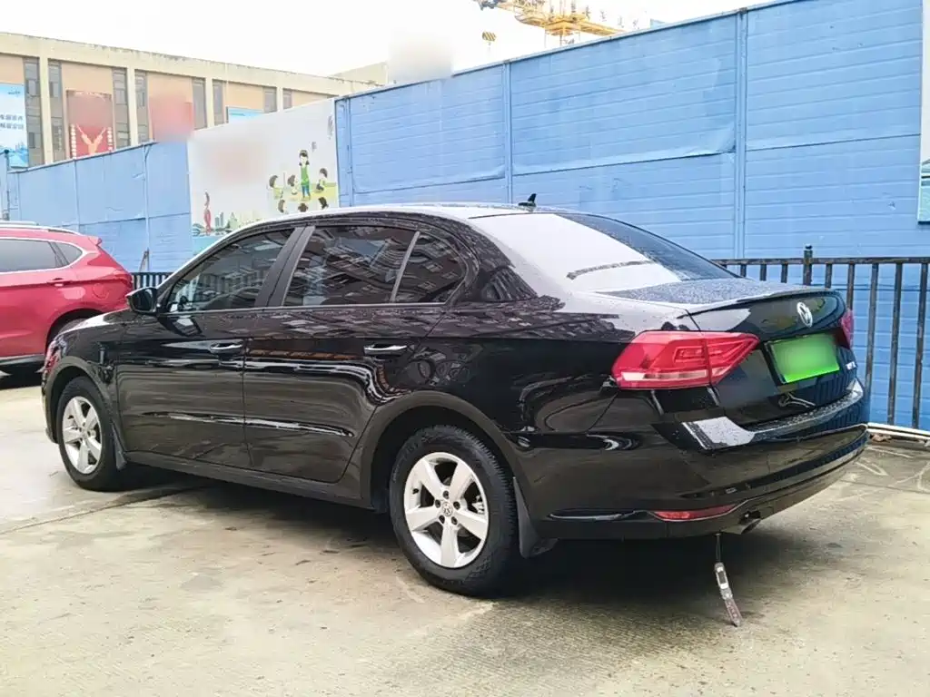 Volkswagen Lavida — миниатюра 5