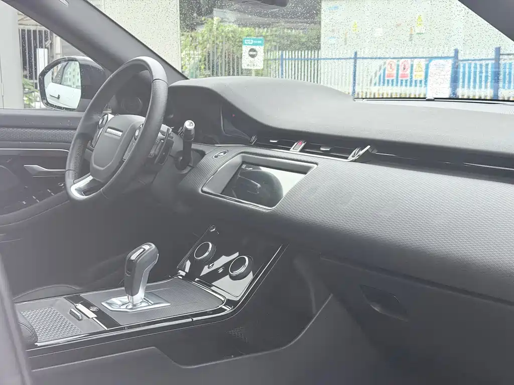Land Rover Evoque — миниатюра 5