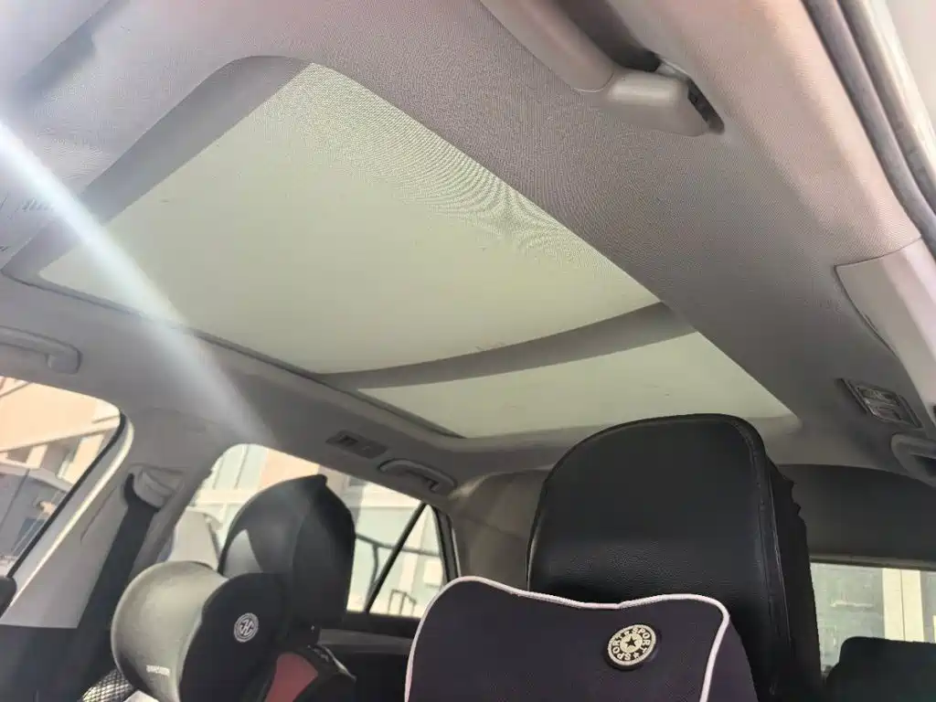 Volkswagen T-Roc — миниатюра 7