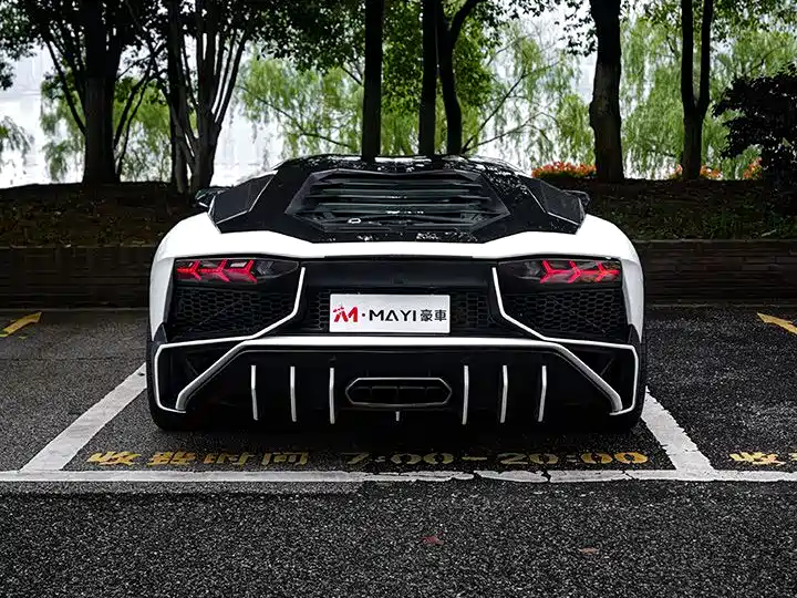 Lamborghini Aventador 2011 LP 700-4