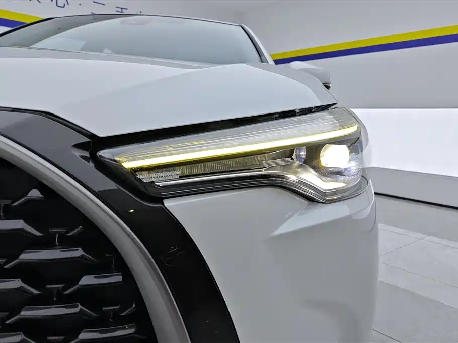 TOYOTA COROLLA SHARP AMPLIFIER