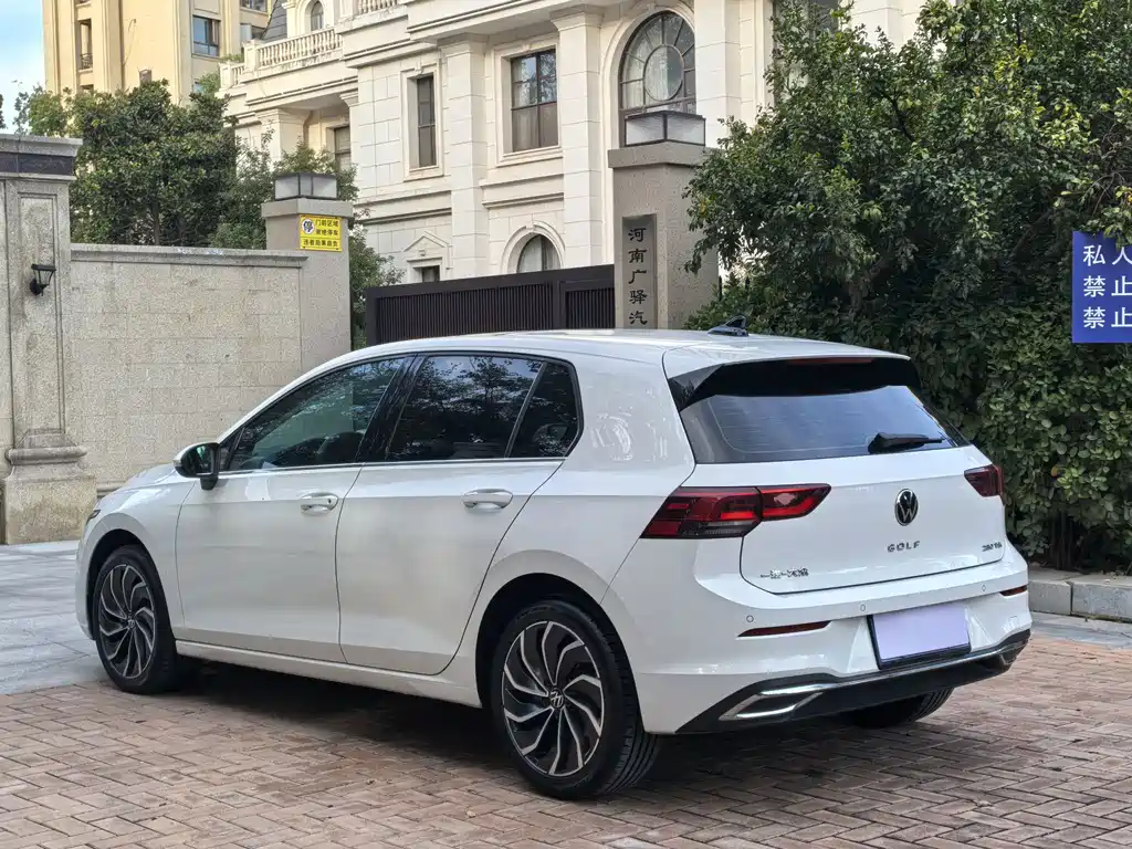 Volkswagen Golf — миниатюра 18