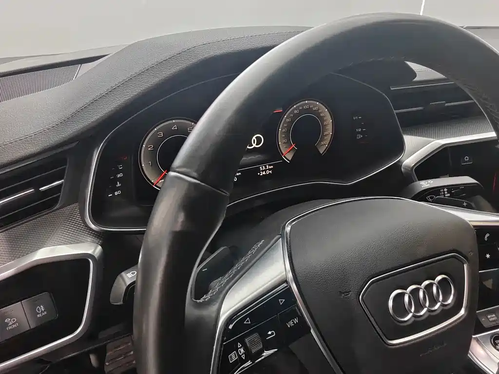 Audi A6L — миниатюра 11