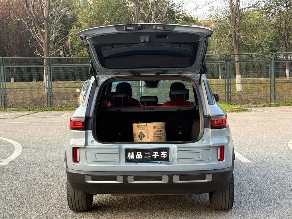 Geely Icon 2020 1.5TD i9 BSG