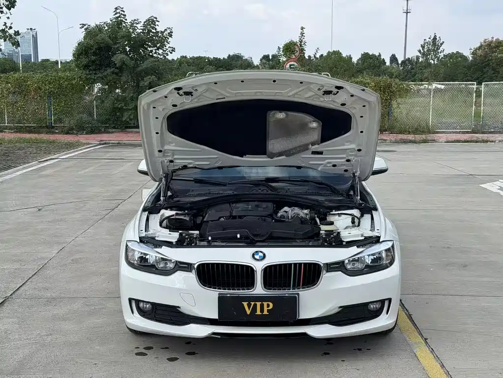 BMW 3 Series — миниатюра 8