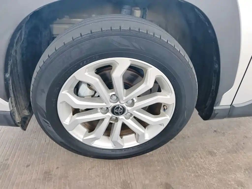 Toyota Frontlander — миниатюра 23