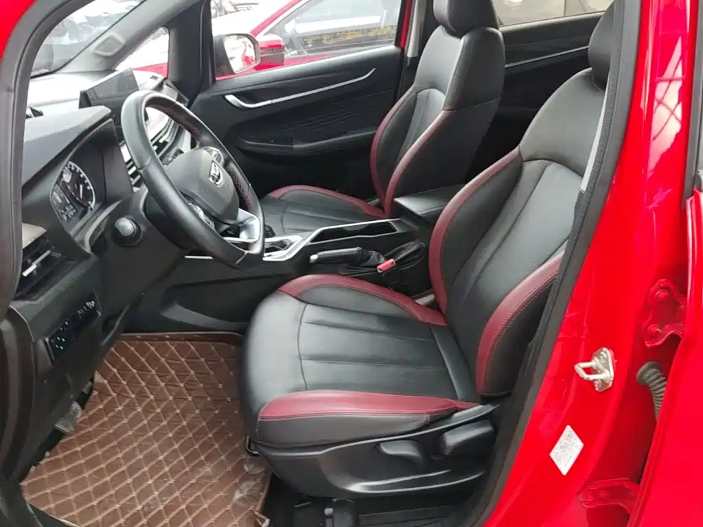 Geely Vision X3 — миниатюра 15