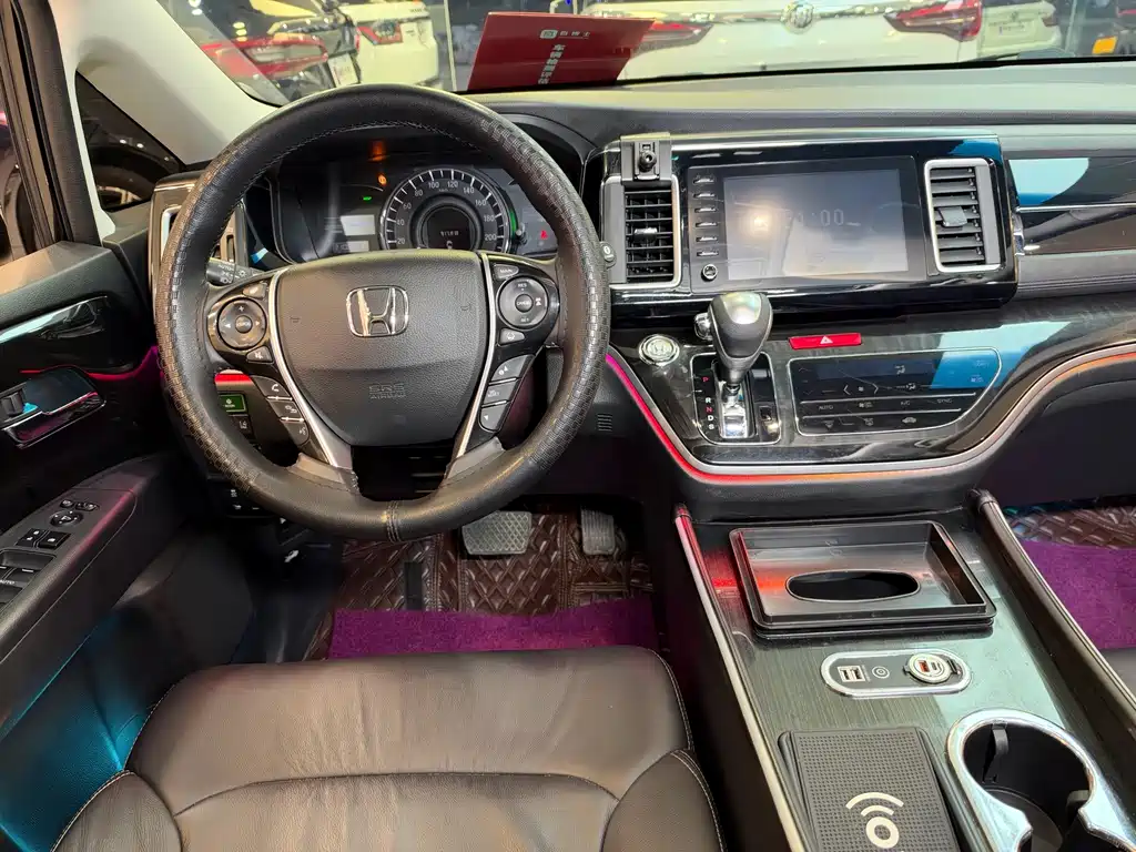 Honda Elysion — миниатюра 16