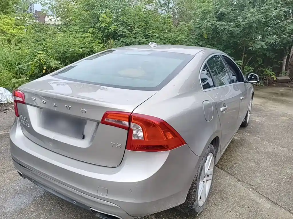 Volvo S60 — миниатюра 7