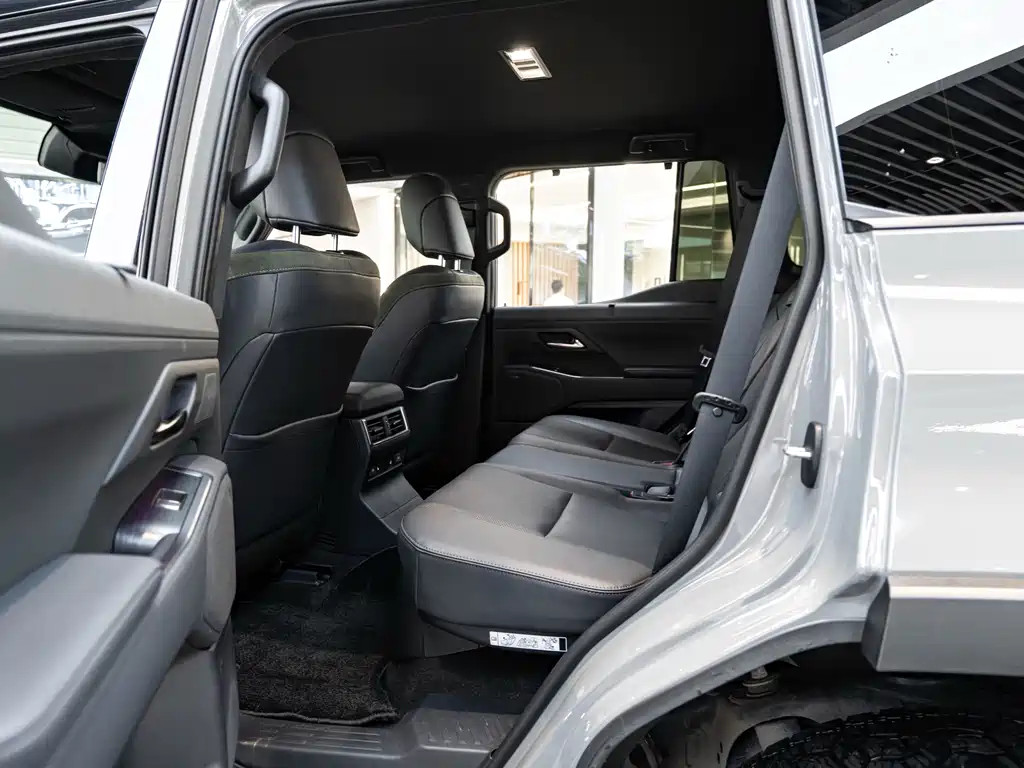 Lexus GX — миниатюра 10