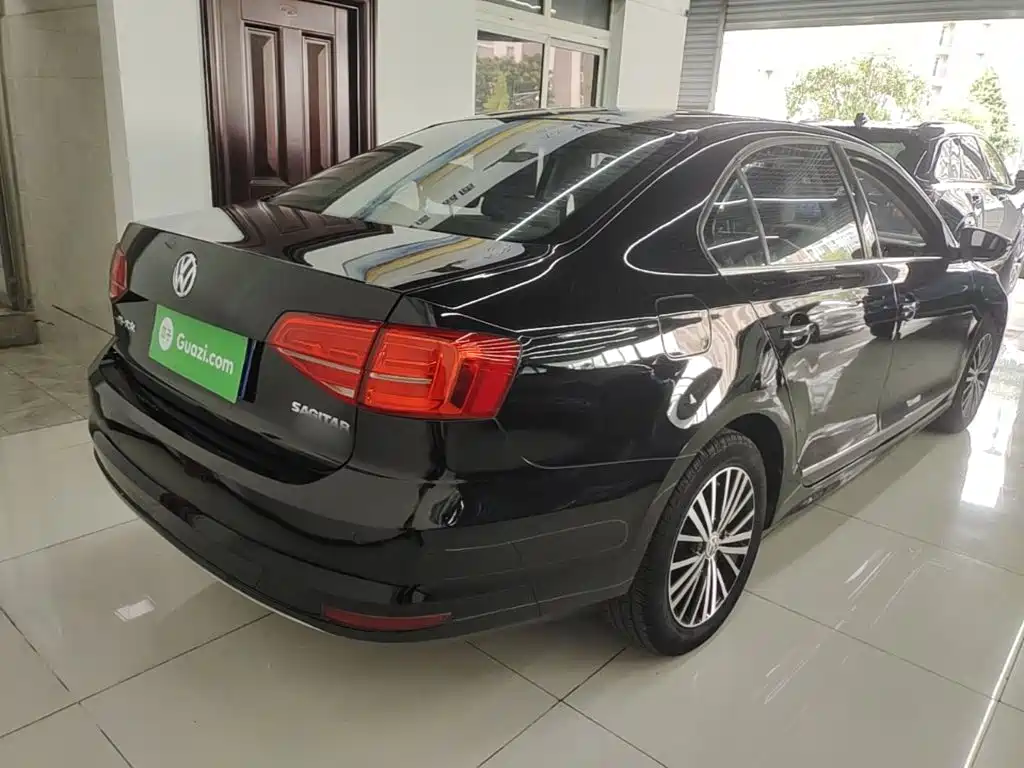 Volkswagen Sagitar — миниатюра 7