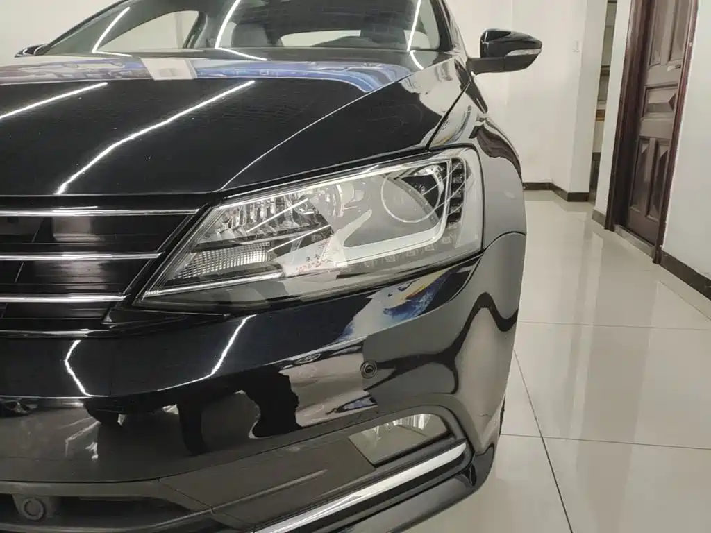 Volkswagen Sagitar — миниатюра 24