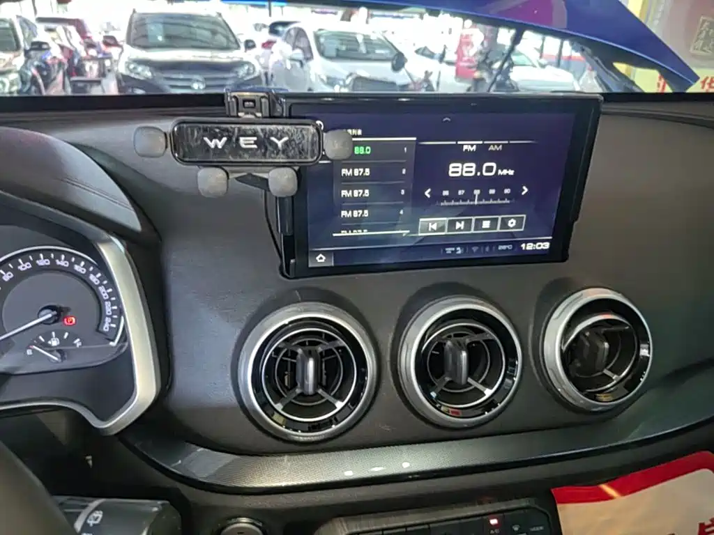 Wey Wey VV5 — миниатюра 13