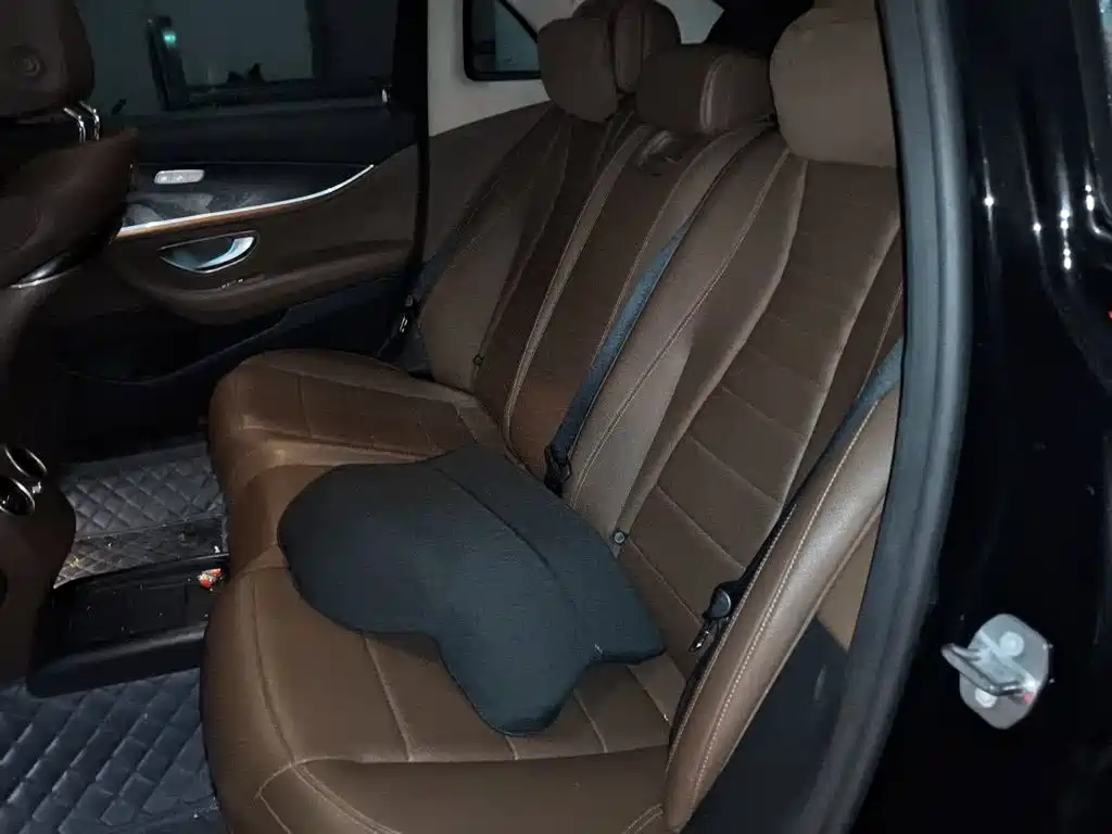 Mercedes-Benz E-Class — миниатюра 15