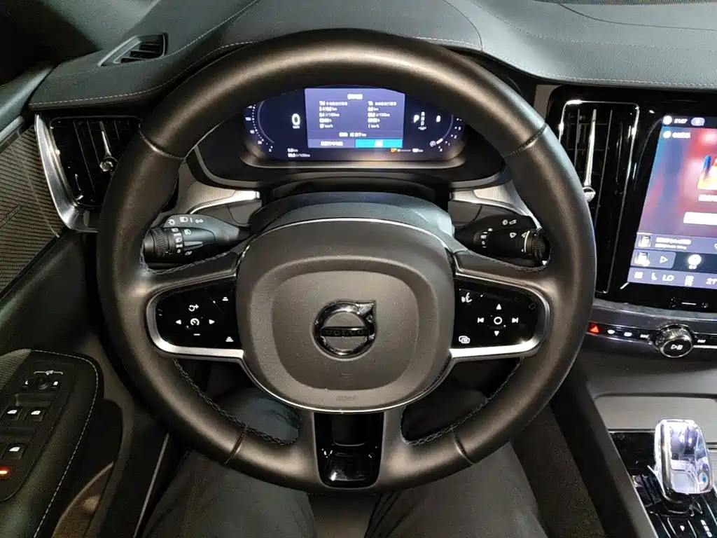 Volvo S60 — миниатюра 15