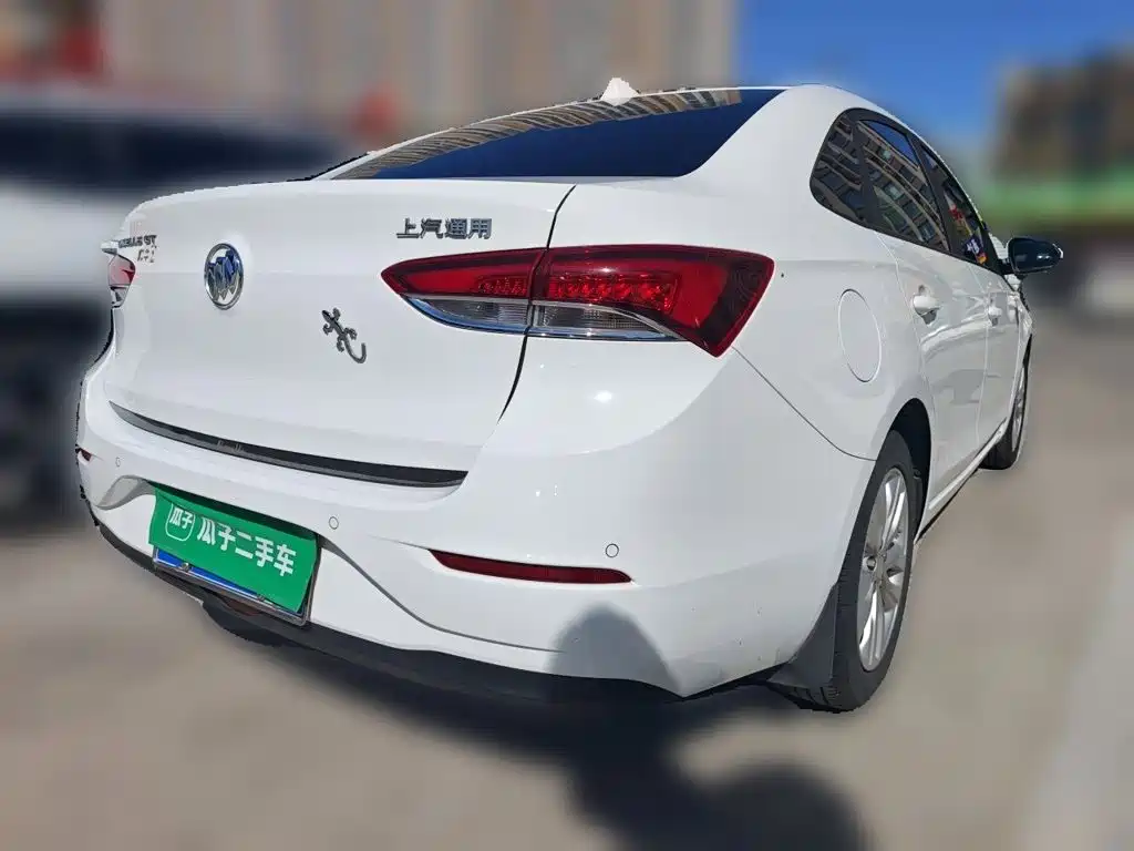 Buick Excelle — миниатюра 6