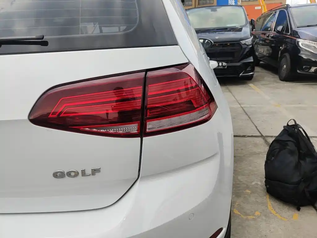 Volkswagen Golf — миниатюра 8