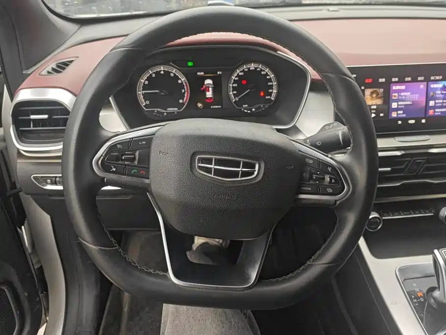 Geely Binyue — миниатюра 15