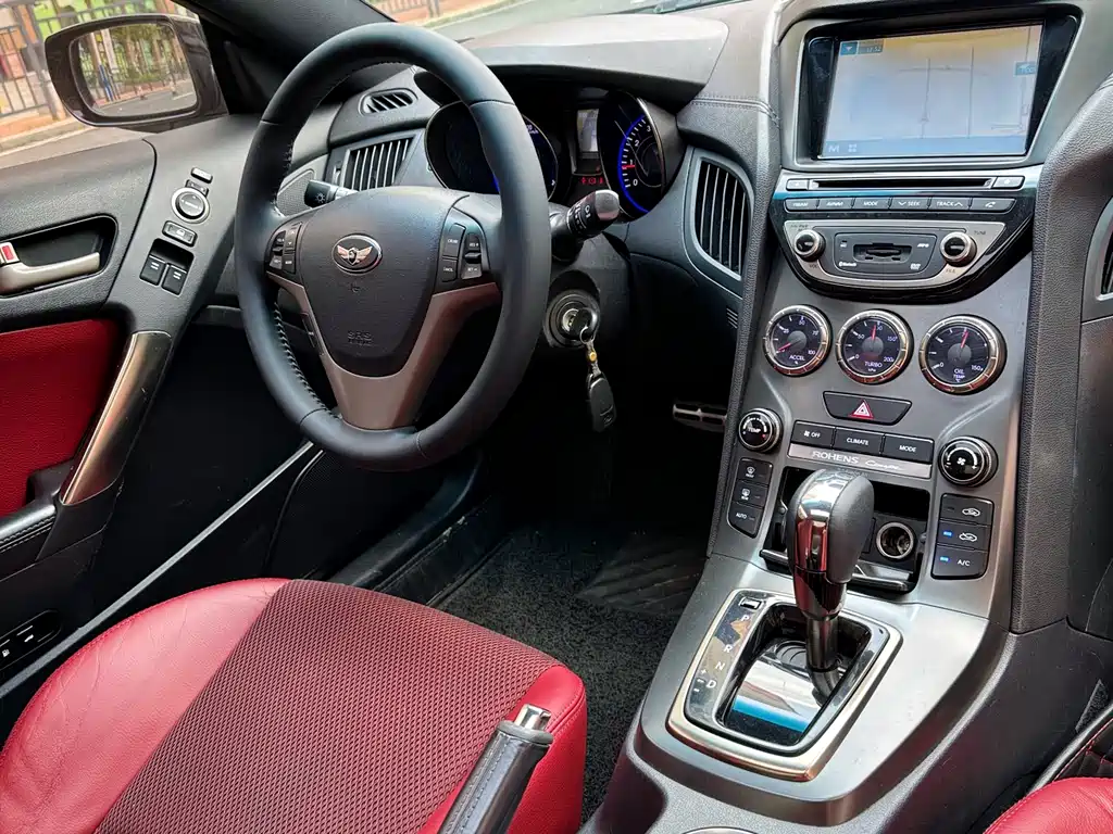 Hyundai Genesis Coupe — миниатюра 5