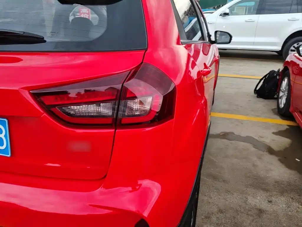 Geely Vision X3 — миниатюра 8