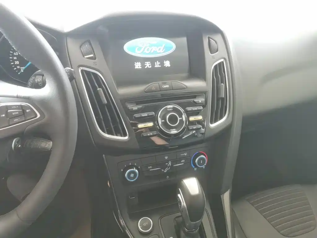 Ford Focus — миниатюра 13