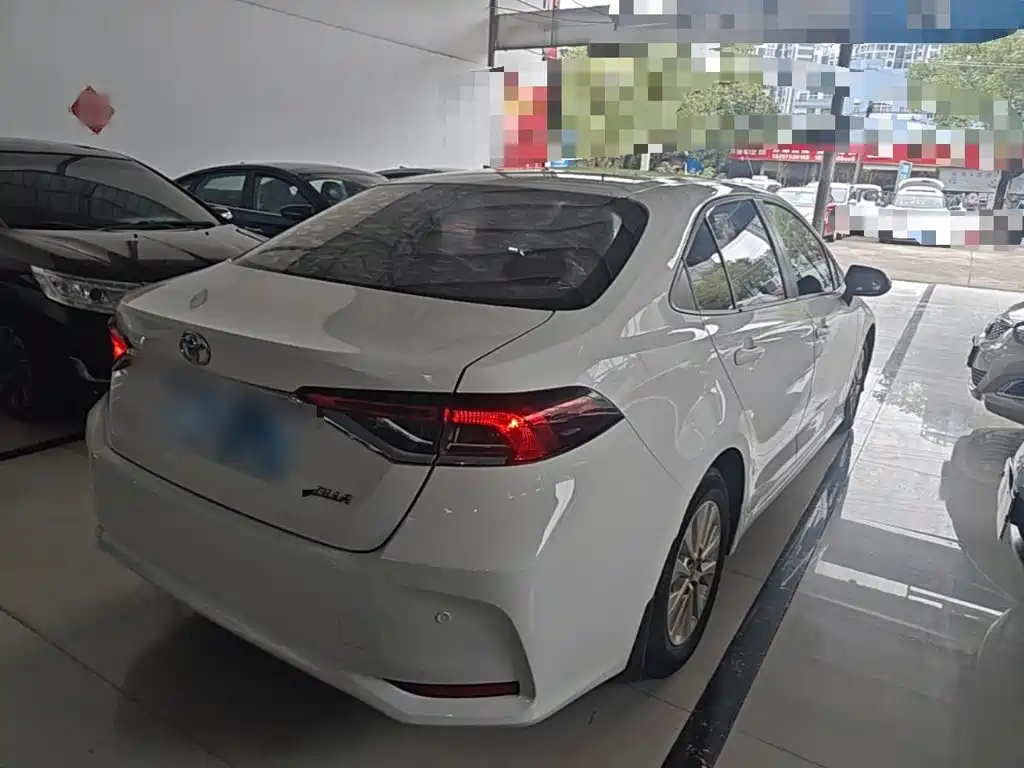 Toyota Corolla — миниатюра 7