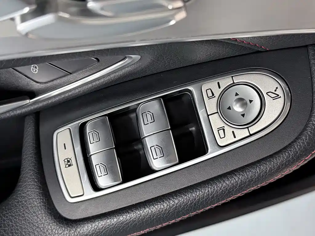 MERCEDES-BENZ C CLASS AMG