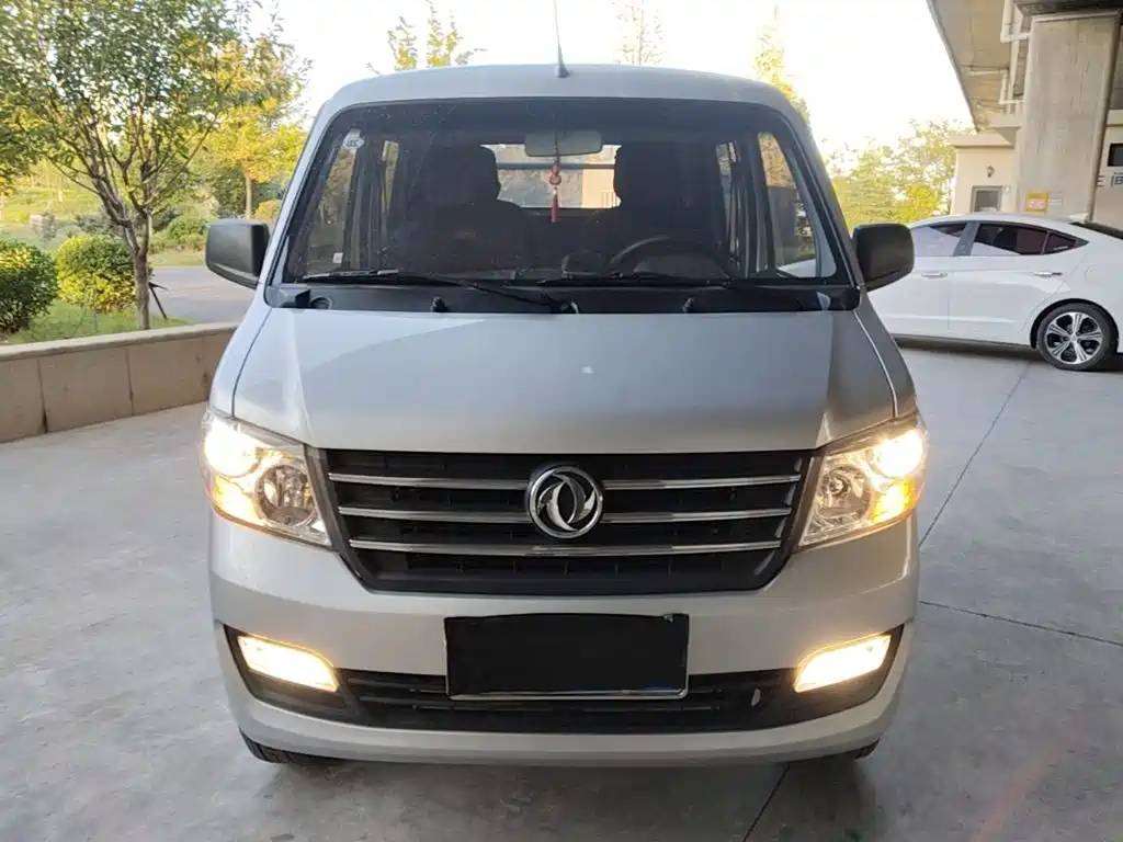 DFSK C32 — миниатюра 3