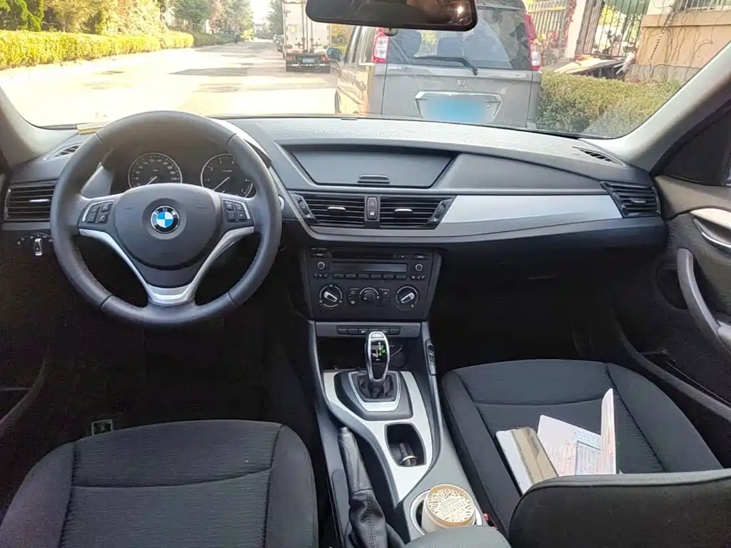 BMW X1 — миниатюра 10