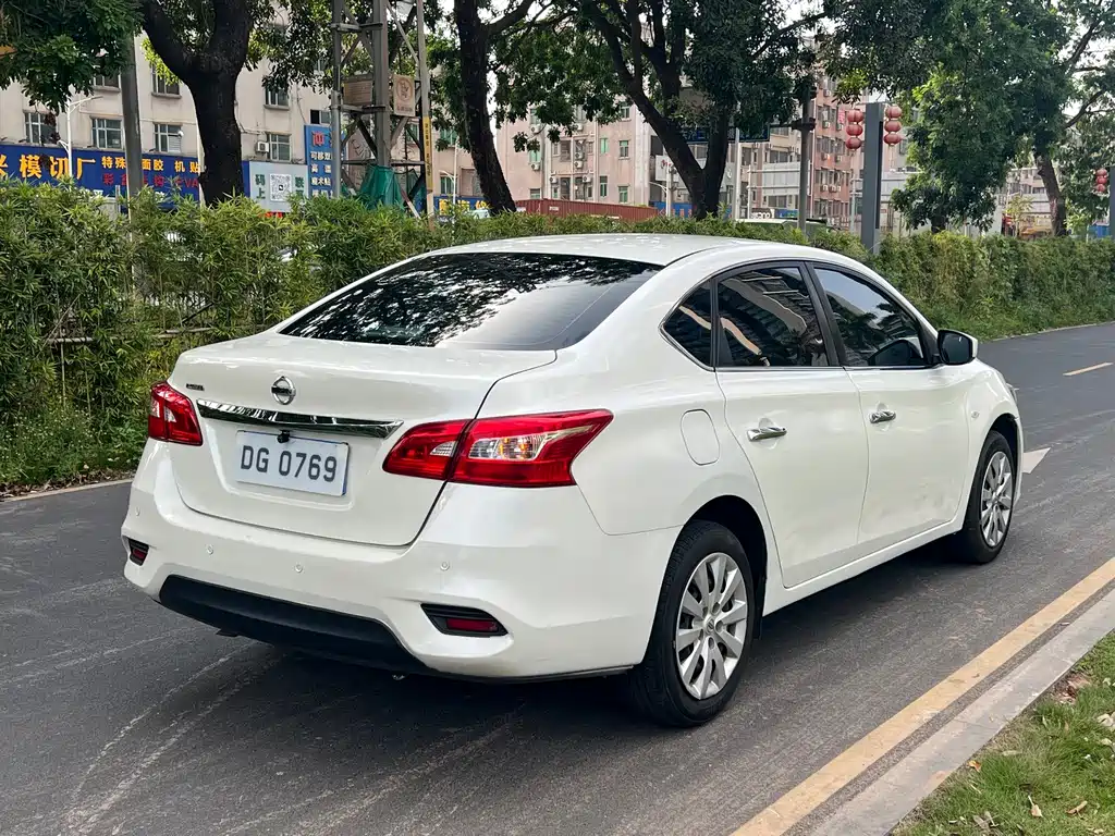 Nissan Sylphy — миниатюра 4