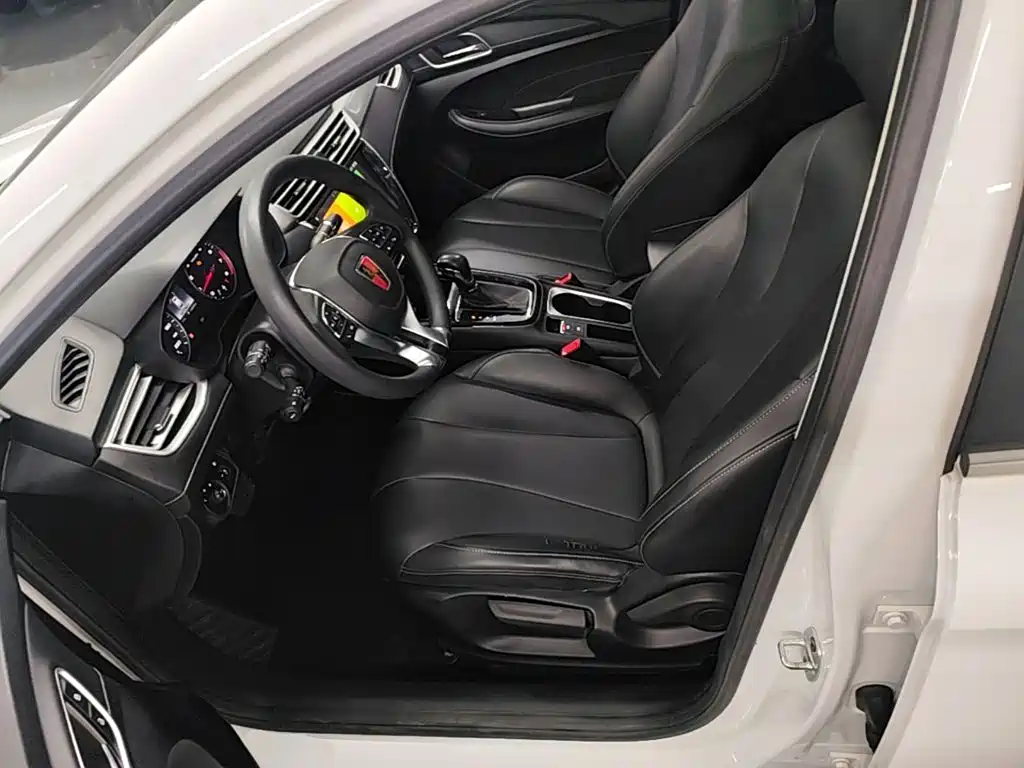 Roewe i5 — миниатюра 15
