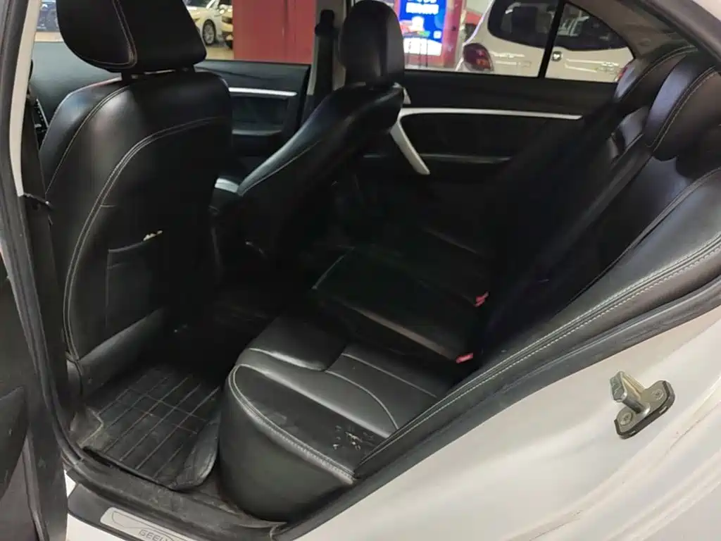 Geely Emgrand — миниатюра 17
