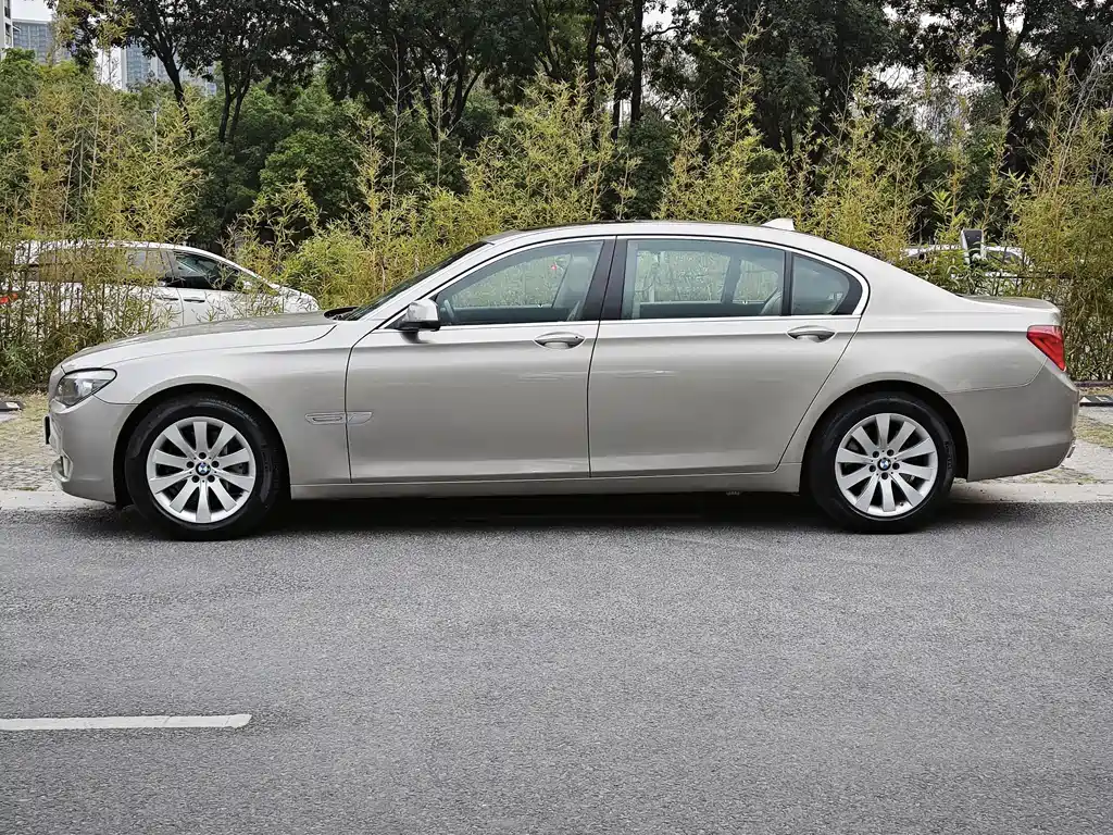 BMW 7 Series 7 2009 740Li Lead