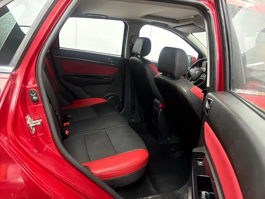 BAIC Senova X25 — миниатюра 7
