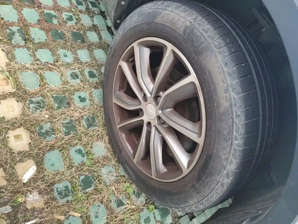 Geely Boyue — миниатюра 12