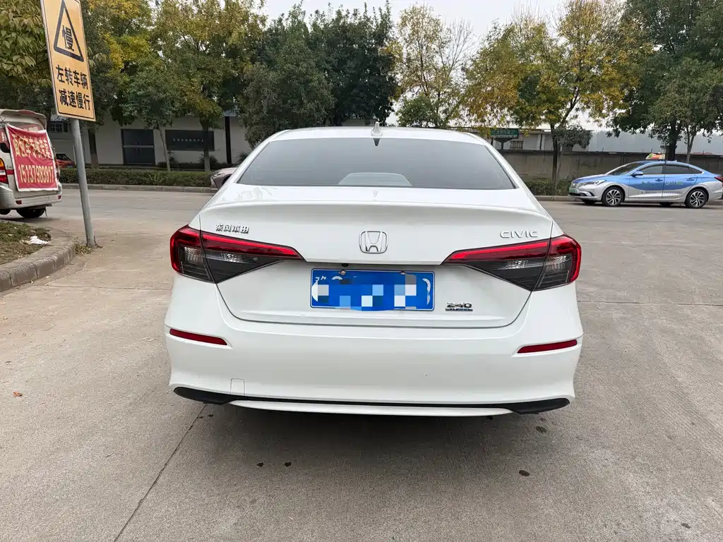 Honda Civic — миниатюра 9