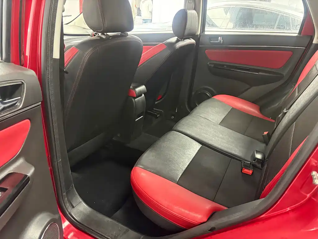 BAIC Senova X25 — миниатюра 5