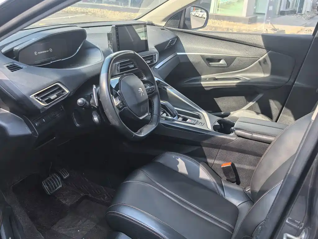 Peugeot 4008 — миниатюра 4