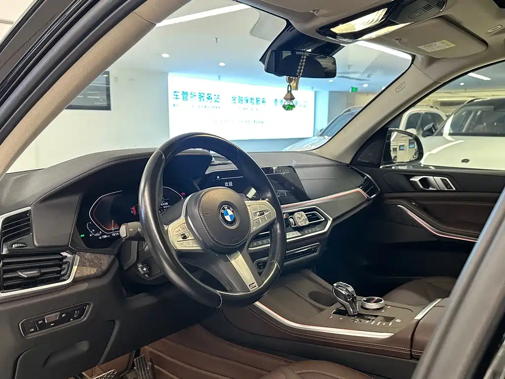BMW X5 — миниатюра 9