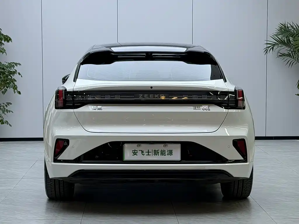 ZEEKR EXTREME KRYPTON 001