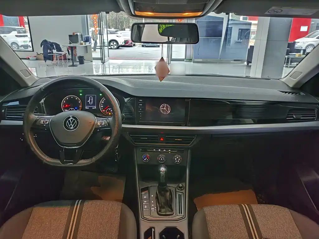 Volkswagen Lavida 2021 1.5L AT