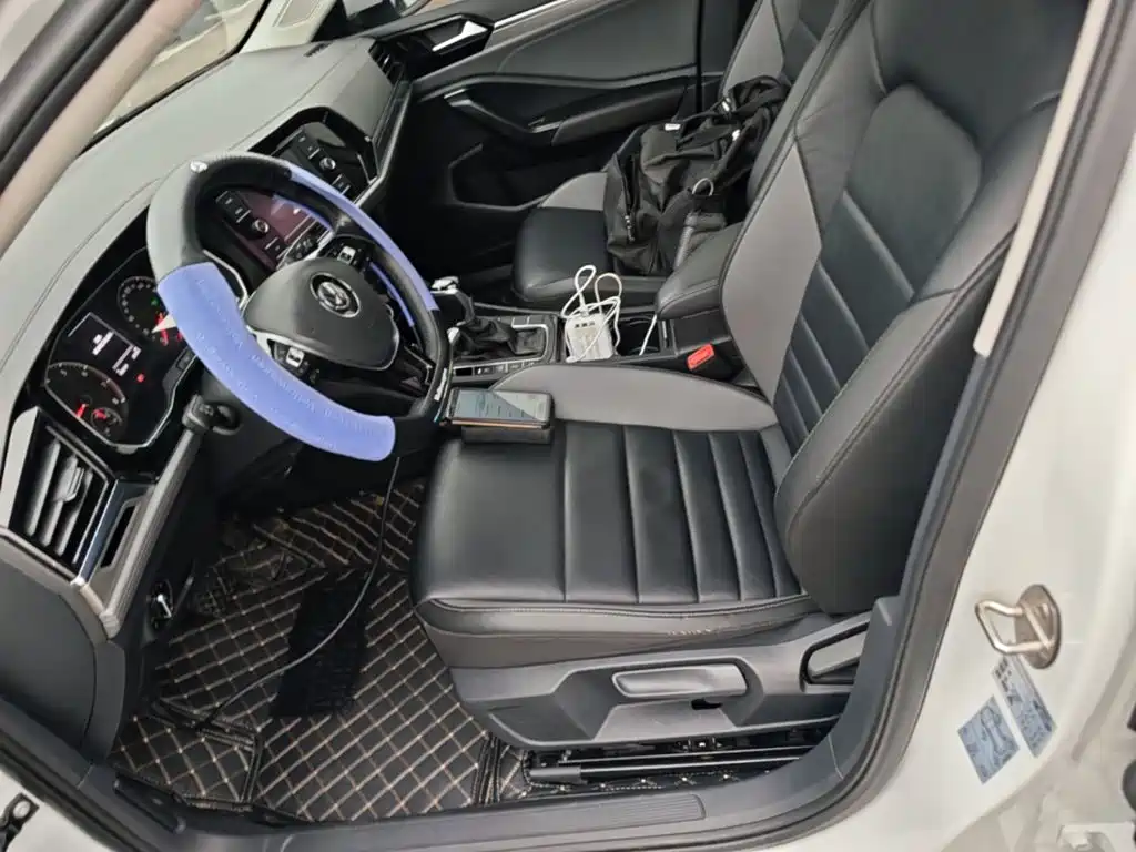 Volkswagen Sagitar — миниатюра 15