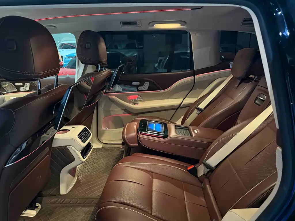 Mercedes-Benz GLS — миниатюра 9
