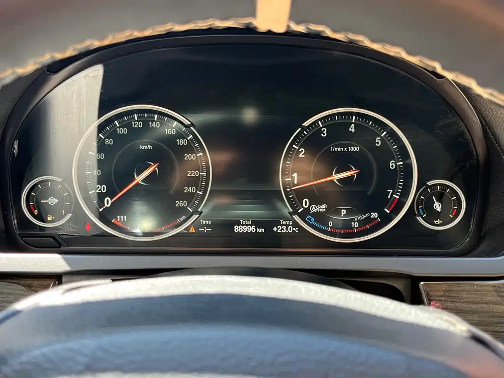 BMW 7 Series — миниатюра 19