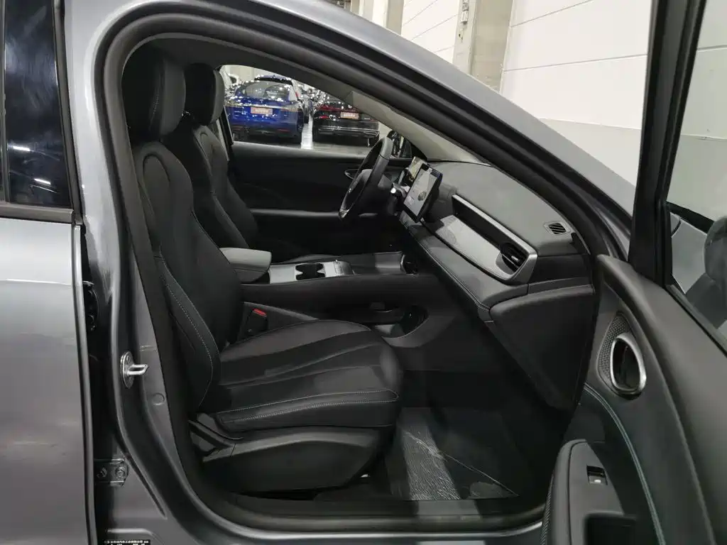 BYD Seal 05 DM-i — миниатюра 23